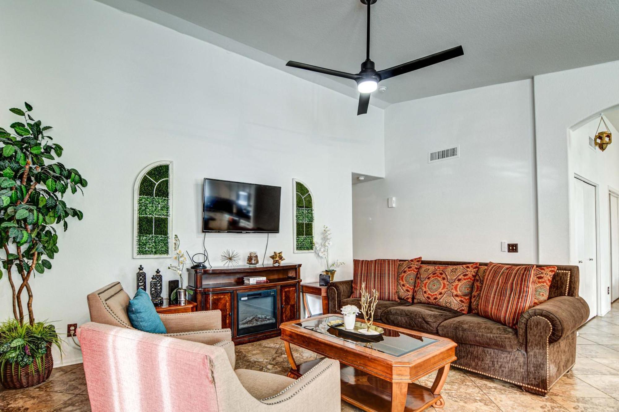 Route 66 Oasis In Downtown Gilbert With Heated Pool & Mini Golf Villa Dış mekan fotoğraf